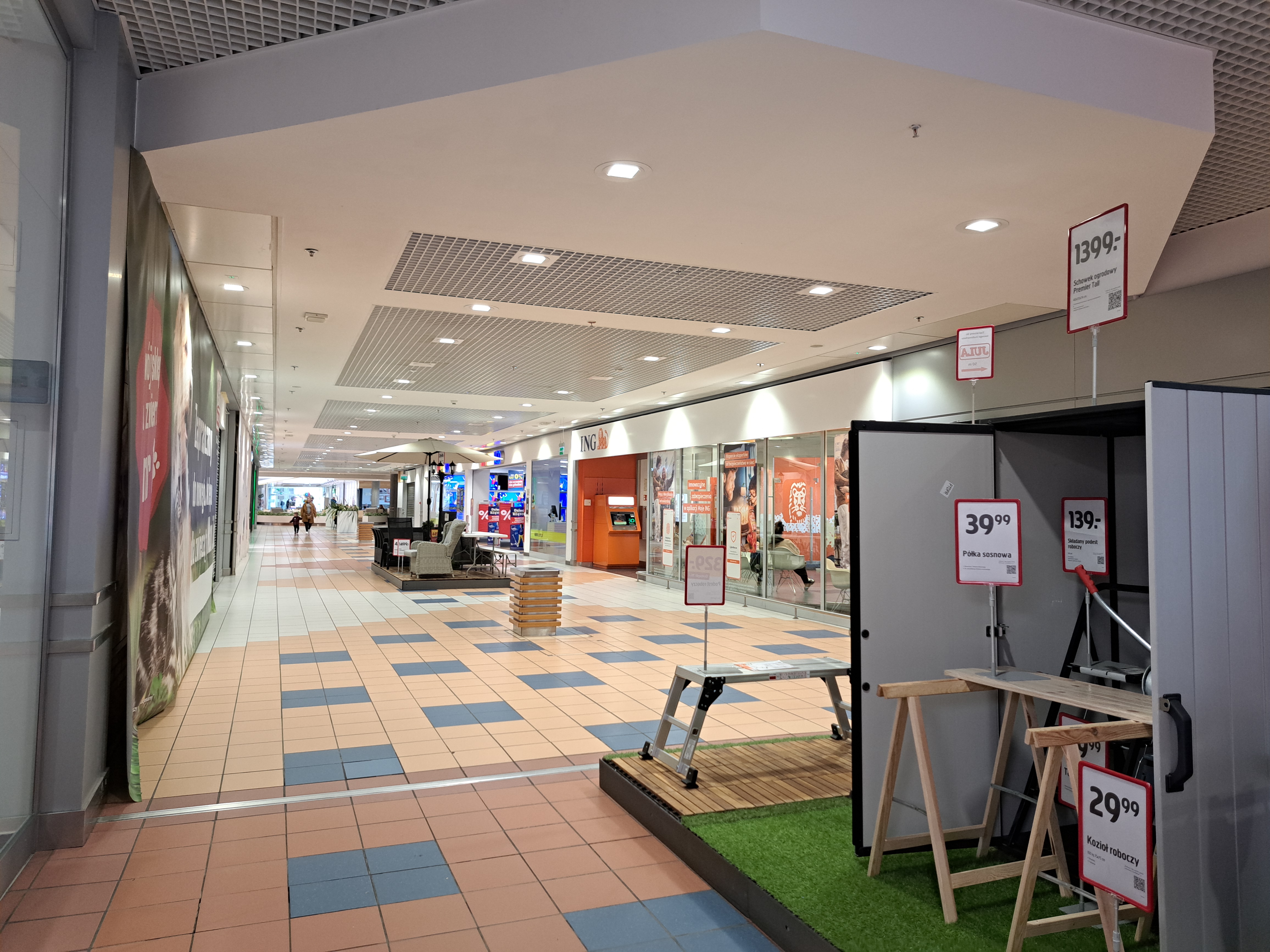 Oświetlenie centrum handlowego